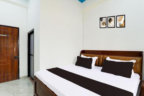 Hotel O Regalia Palace And Lawn,,3 star