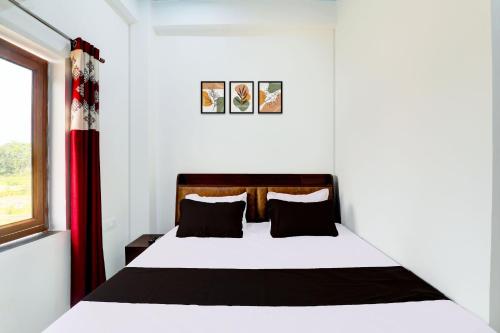 hotel o regalia palace and lawn