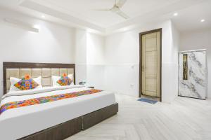 townhouse hotel lotus palace