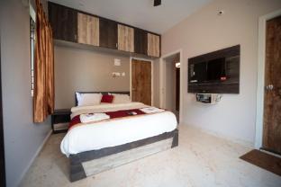 Shanthi Service Apartment,,2 star