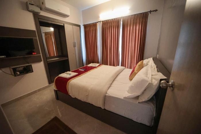 shanthi service apartment