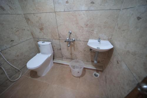 shanthi service apartment