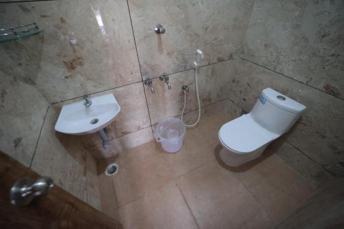 shanthi service apartment