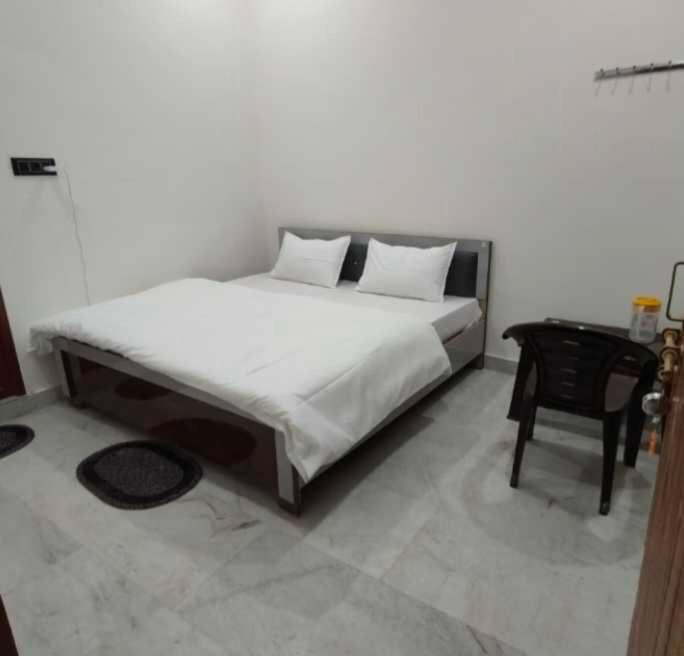 hotel o avantika palace