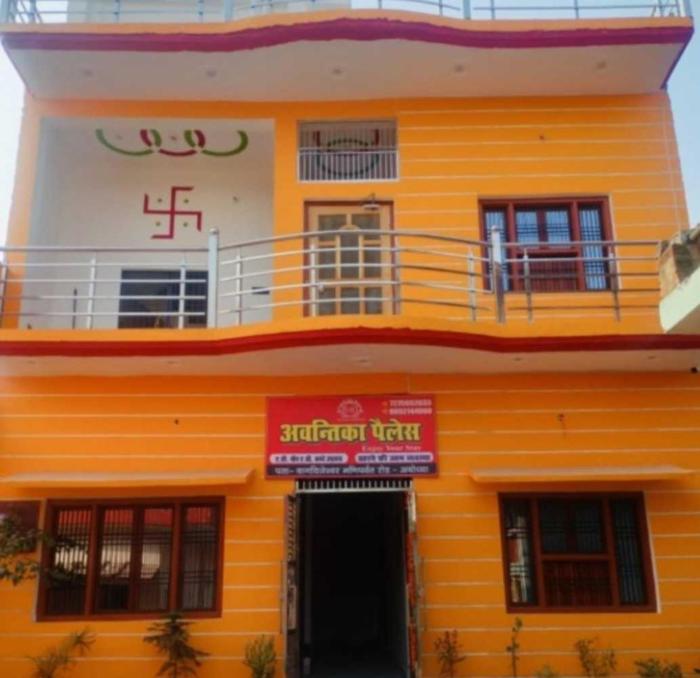 hotel o avantika palace