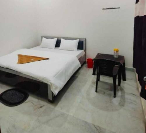 Hotel O Avantika Palace,,3 star