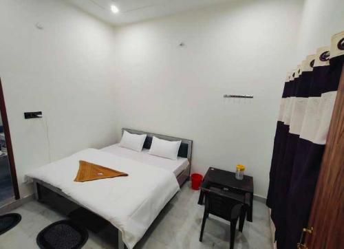 hotel o avantika palace