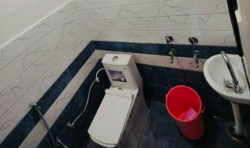 hotel o avantika palace