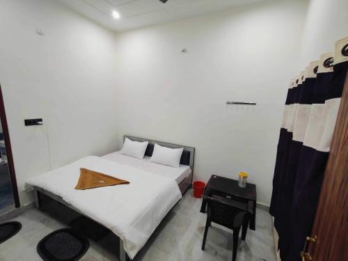 hotel o avantika palace