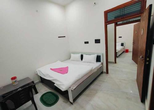 hotel o avantika palace