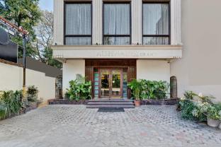 treebo aishwarya grand 4 km from promenade beach