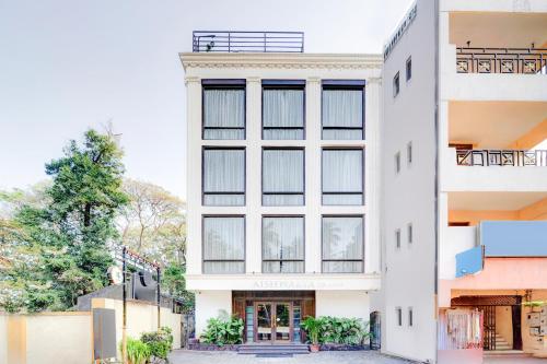 treebo aishwarya grand 4 km from promenade beach