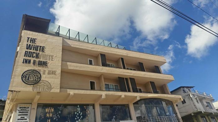 the white rock inn and dine