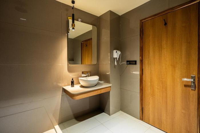 the white rock inn and dine