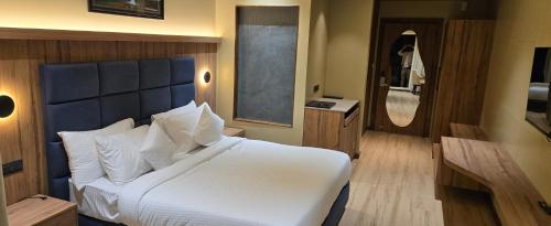 the white rock inn and dine