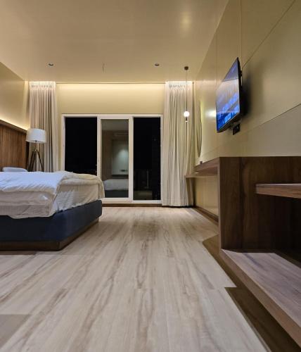 the white rock inn and dine