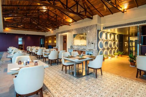 the white rock inn and dine