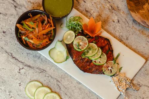 The White Rock Inn & Dine,,3 star