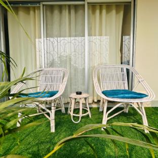 beau monde boutique suites azure escape