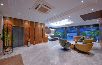 Treehouse Stamp Amritsar,,3 star