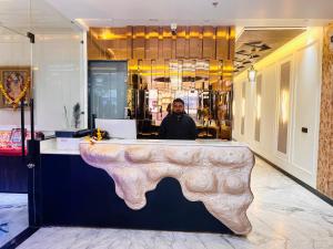 taj ronal luxury hotels