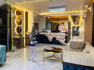taj ronal luxury hotels