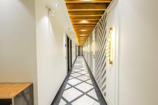 taj ronal luxury hotels