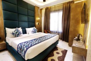 taj ronal luxury hotels