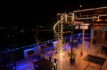 moon night guest house