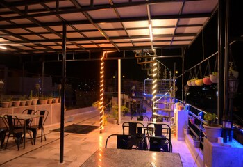 moon night guest house