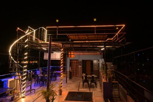 moon night guest house