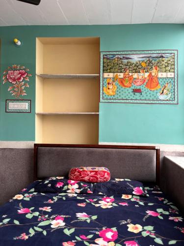 moon night guest house