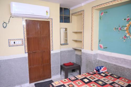 moon night guest house