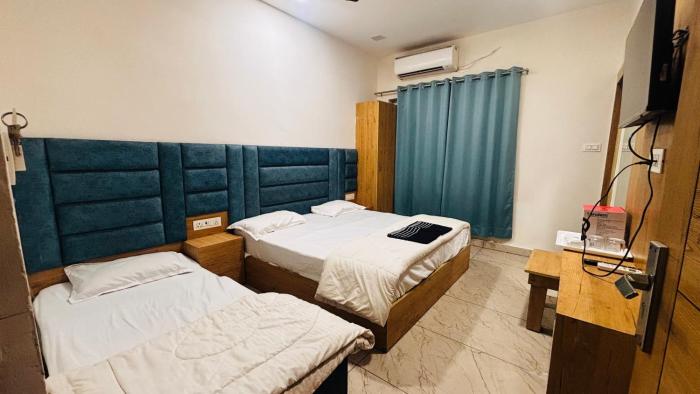 avadh guest house