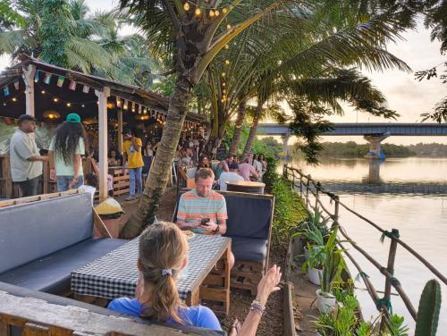 Riversong Bliss,,1 star