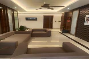 Avadh Palace Hotel And Garden,,0 star