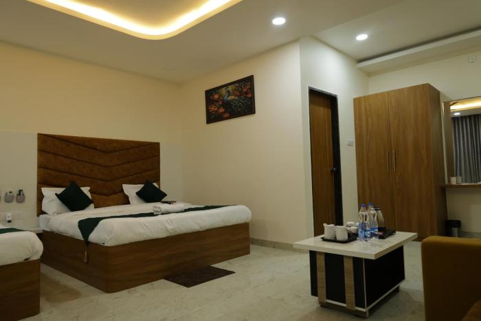 hotel the prime land