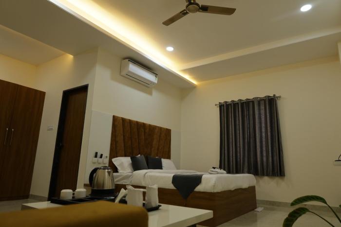 hotel the prime land