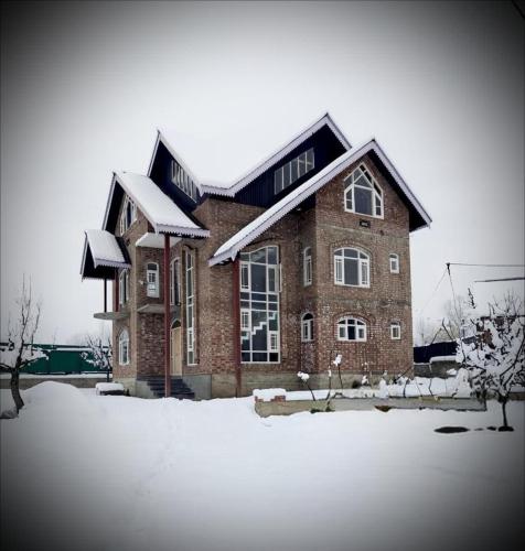 gulmarg orchard