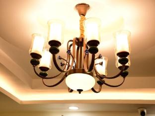 hotel red flame residency