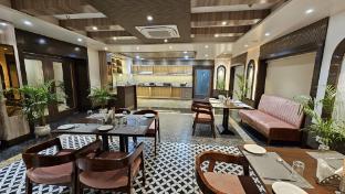 hotel sainik grand