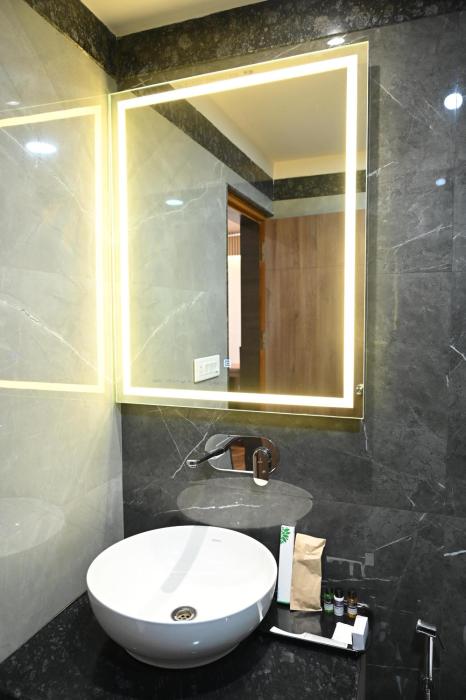 hotel sainik grand