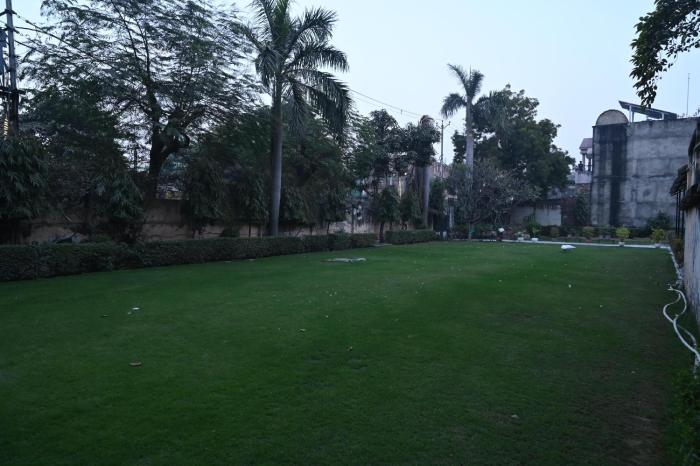 hotel sainik grand
