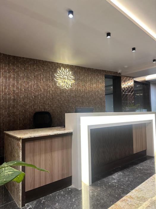 hotel sainik grand