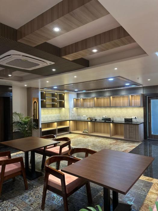hotel sainik grand