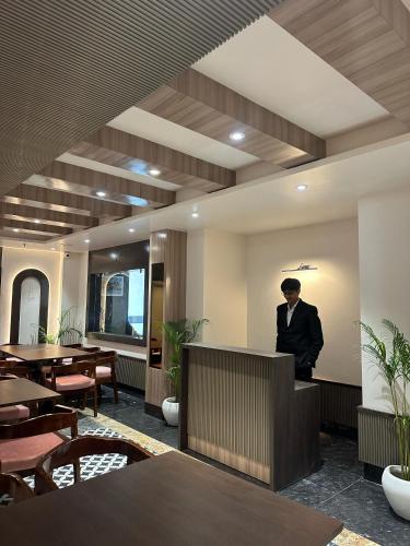 hotel sainik grand
