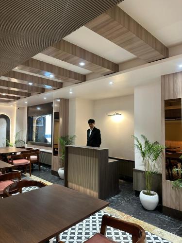 hotel sainik grand