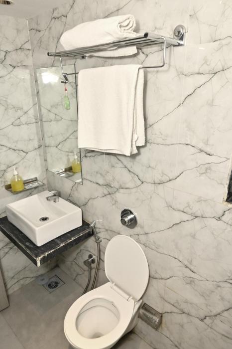 hotel preston inn mumbai