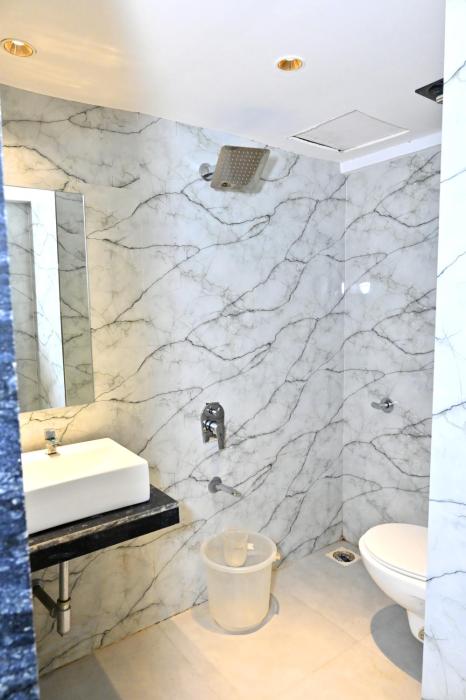 hotel preston inn mumbai