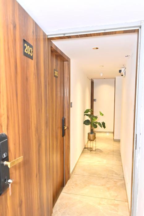 hotel preston inn mumbai